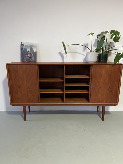 
                  
                    Oman Jun highboard - LOUI.STORE
                  
                