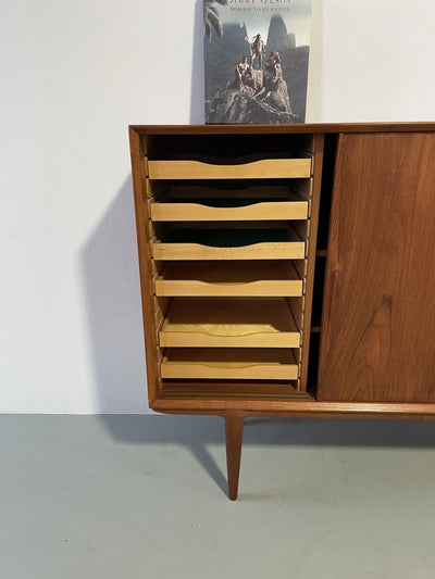 
                  
                    Oman Jun highboard - LOUI.STORE
                  
                