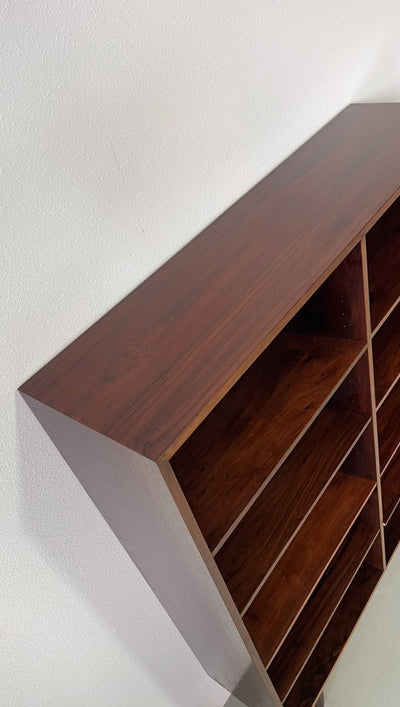 
                  
                    Palissander boekenkast - LOUI.STORE
                  
                