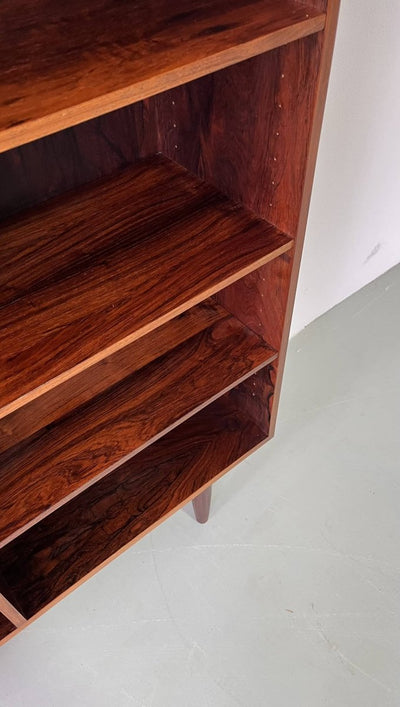 
                  
                    Palissander boekenkast - LOUI.STORE
                  
                