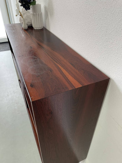 
                  
                    Palissander boekenkast - LOUI.STORE
                  
                