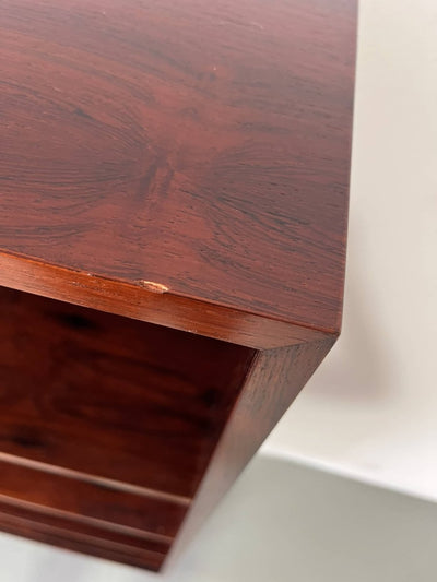 
                  
                    Palissander boekenkast - LOUI.STORE
                  
                