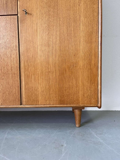 
                  
                    Pastoe kast - LOUI.STORE
                  
                