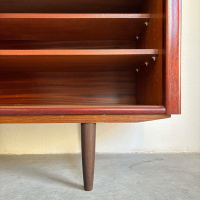 
                  
                    Robuust lowboard palissander - LOUI.STORE
                  
                