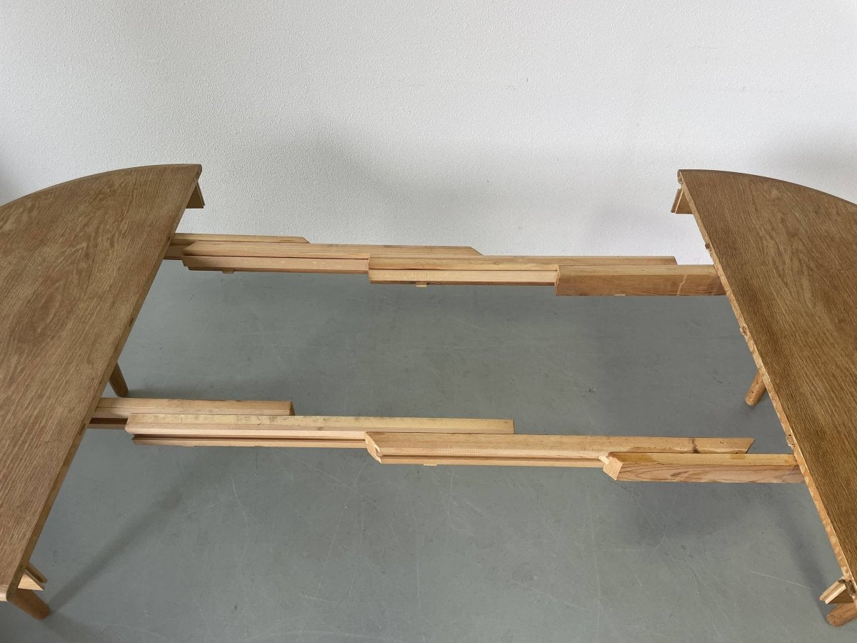 
                  
                    Ronde eettafel eik uitschuifbaar - LOUI.STORE
                  
                