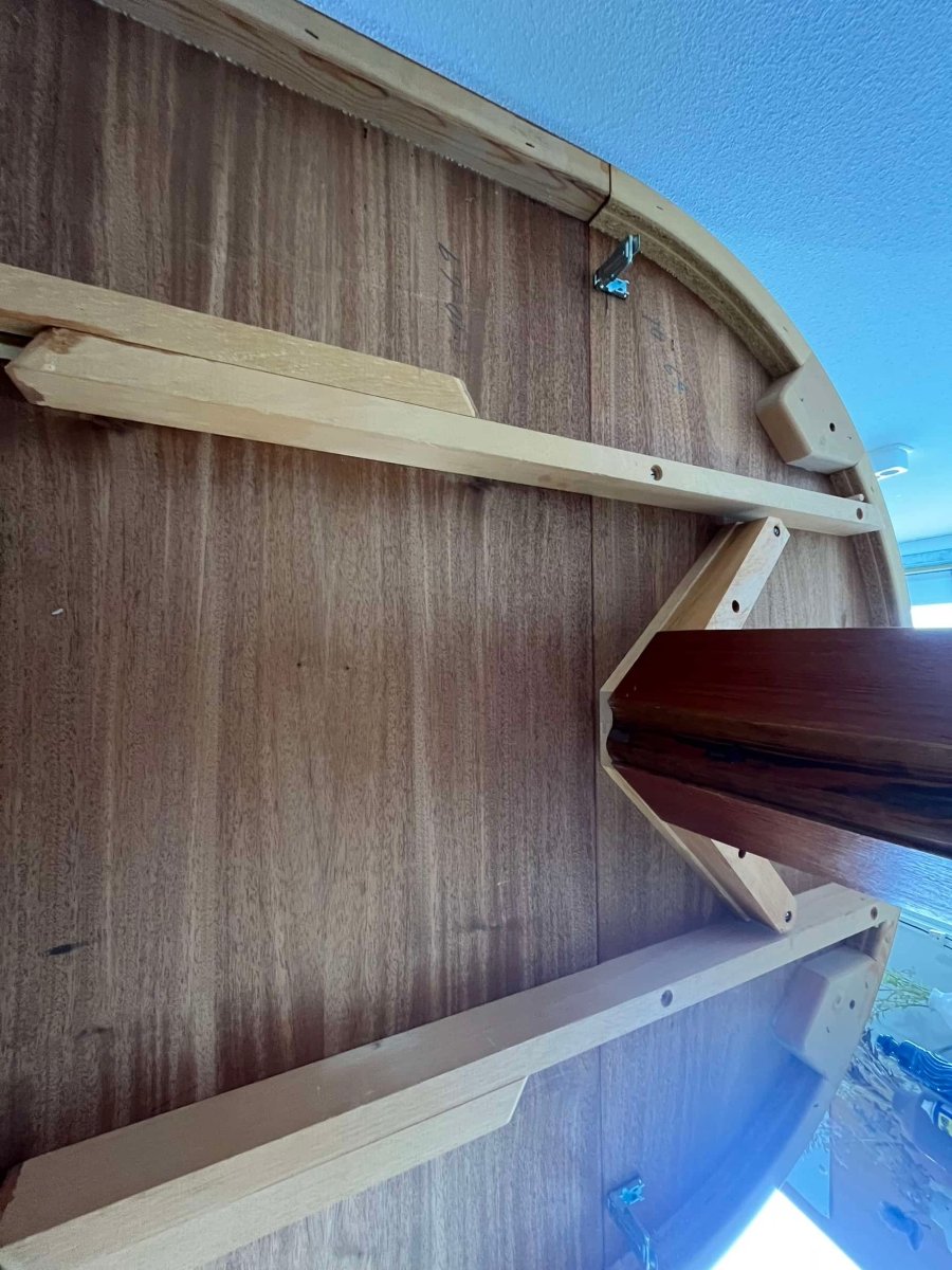 
                  
                    Ronde teak tafel (uitschuifbaar) - LOUI.STORE
                  
                