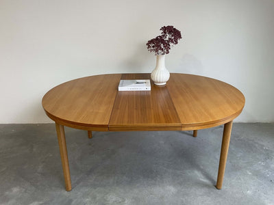 
                  
                    Ronde uitschuifbare eettafel Farstrup - LOUI.STORE
                  
                