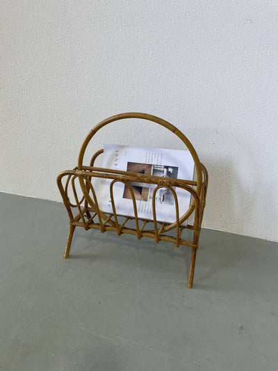 
                  
                    Rotan tijdschriften houder - LOUI.STORE
                  
                