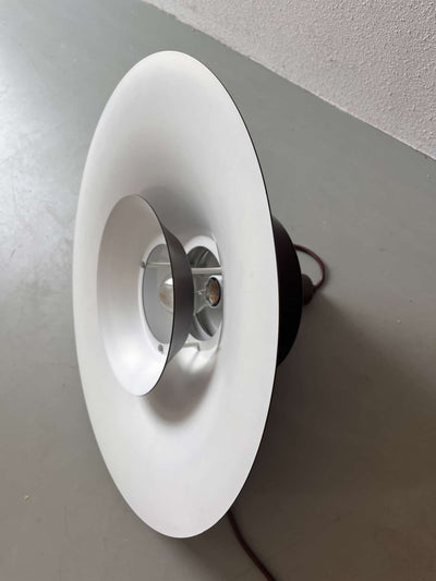 
                  
                    Scandinavische hanglamp - LOUI.STORE
                  
                