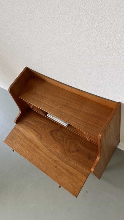 
                  
                    Secretaire teak - LOUI.STORE
                  
                