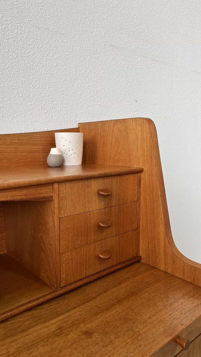 
                  
                    Secretaire teak - LOUI.STORE
                  
                