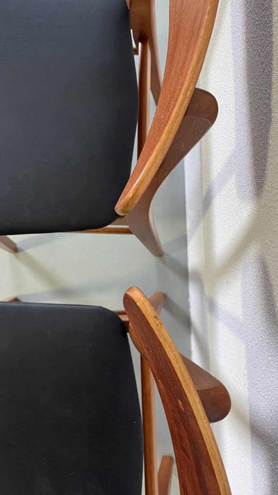
                  
                    Set 2 stoelen Findahls - LOUI.STORE
                  
                