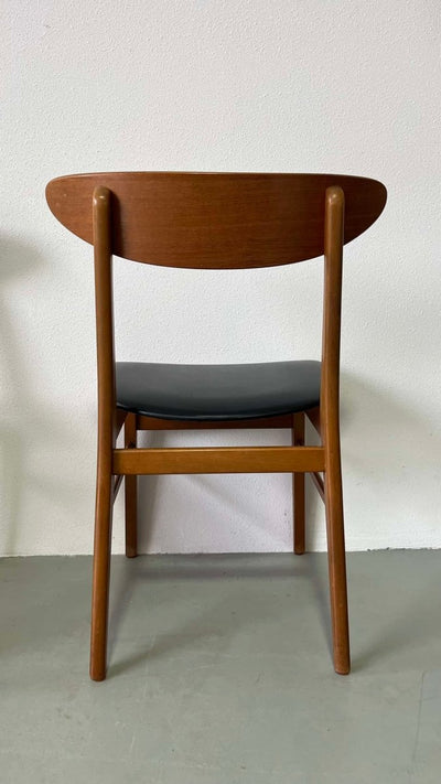 
                  
                    Set 4* Farstrup stoelen teak - LOUI.STORE
                  
                
