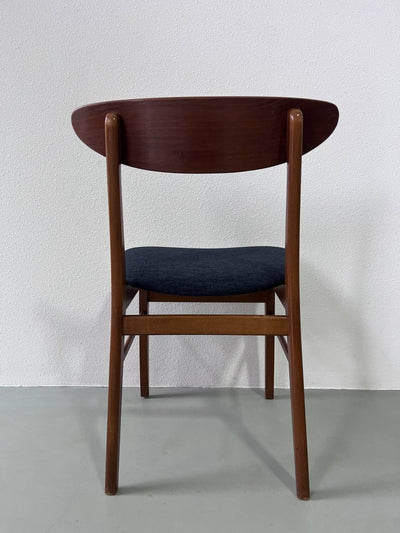 
                  
                    Set Farstrup stoelen (2,4 of 6) - LOUI.STORE
                  
                