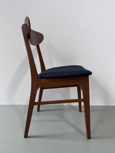 
                  
                    Set Farstrup stoelen (2,4 of 6) - LOUI.STORE
                  
                