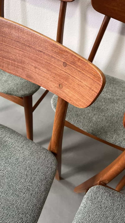 
                  
                    Set Findahls stoelen *6 - LOUI.STORE
                  
                