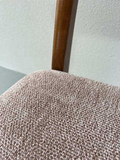 
                  
                    Set stoelen Findahls Møbler roze - LOUI.STORE
                  
                