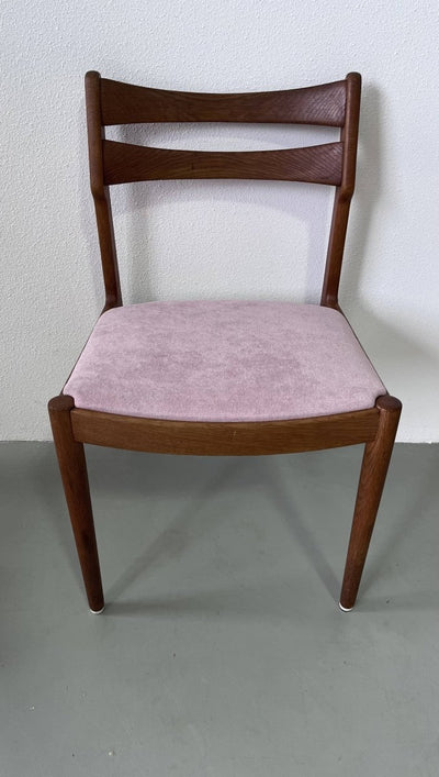 
                  
                    Set Vamo Sønderborg stoelen - LOUI.STORE
                  
                