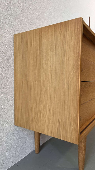 
                  
                    Sideboard in eiken - LOUI.STORE
                  
                