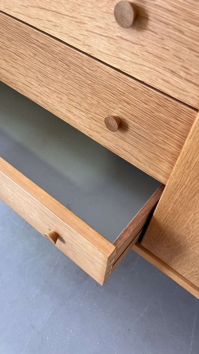 
                  
                    Sideboard in eiken - LOUI.STORE
                  
                
