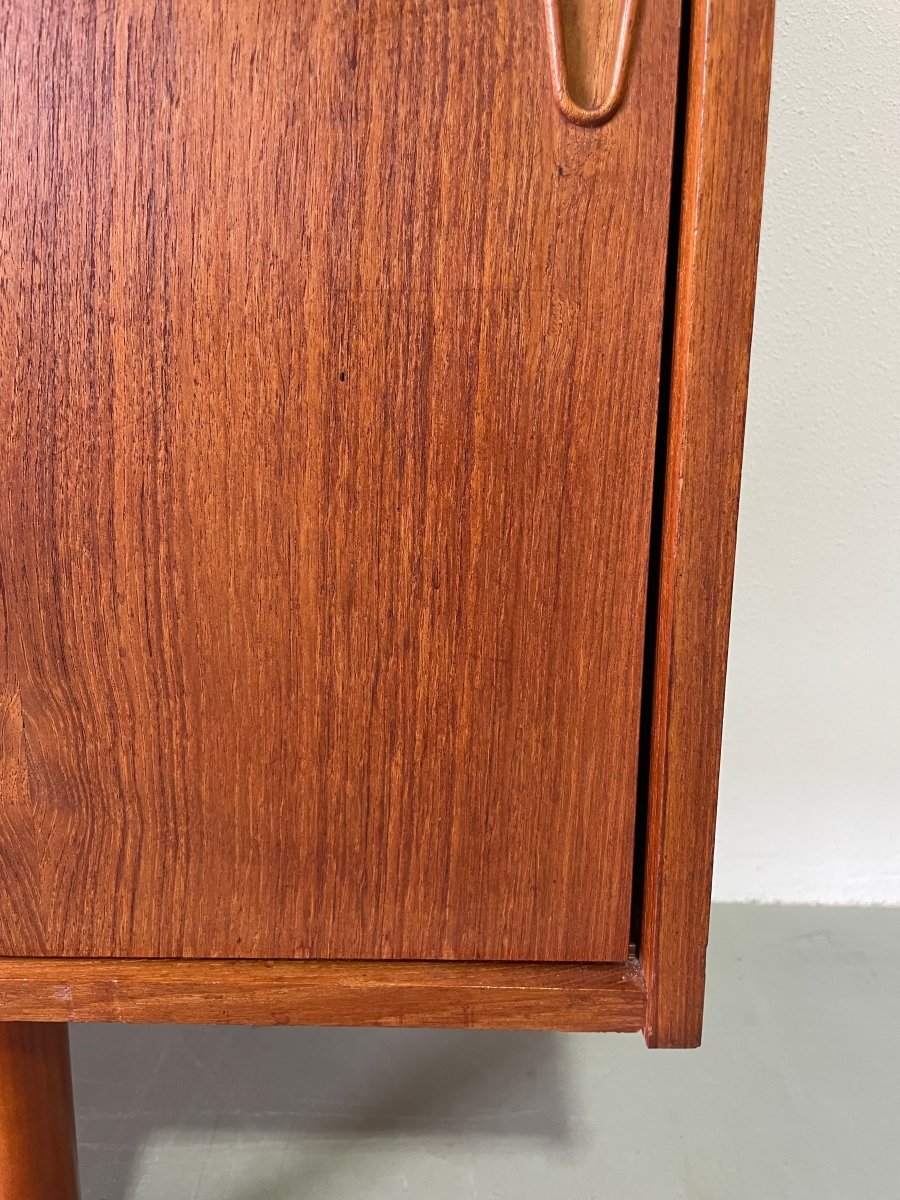 
                  
                    Sideboard lades en deurtjes - LOUI.STORE
                  
                