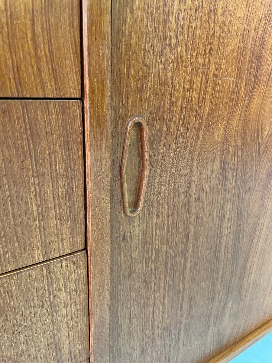 
                  
                    Sideboard lades en deurtjes - LOUI.STORE
                  
                
