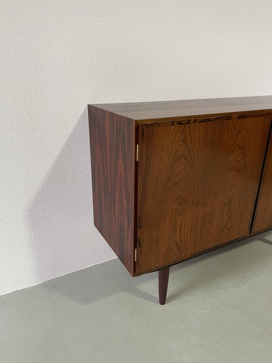 
                  
                    Sideboard Omann Jun palissander - LOUI.STORE
                  
                