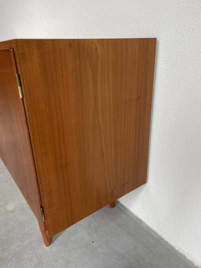 
                  
                    Sideboard teak Hundevad - LOUI.STORE
                  
                