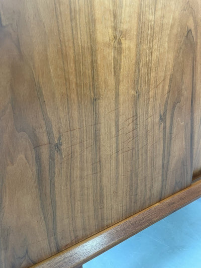 
                  
                    Sideboard walnoot - LOUI.STORE
                  
                