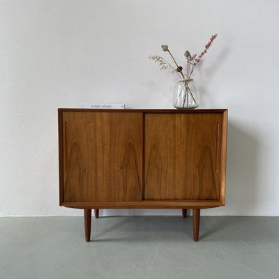 
                  
                    Sideboard walnoot - LOUI.STORE
                  
                