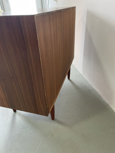 
                  
                    Sideboard walnoot - LOUI.STORE
                  
                