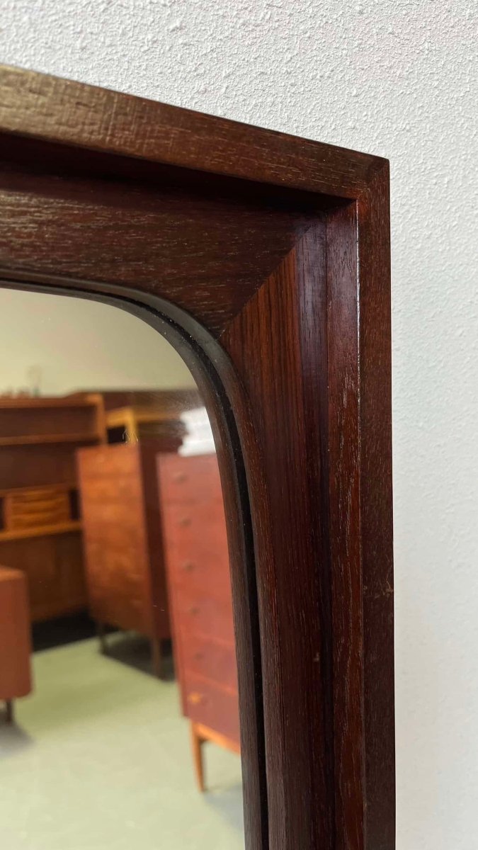 
                  
                    Spiegel donker teak Aarhus Glass - LOUI.STORE
                  
                