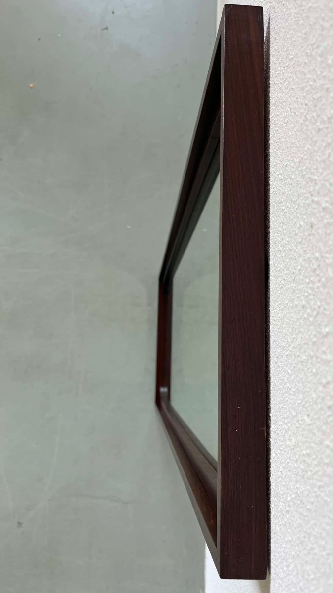 
                  
                    Spiegel donker teak Aarhus Glass - LOUI.STORE
                  
                