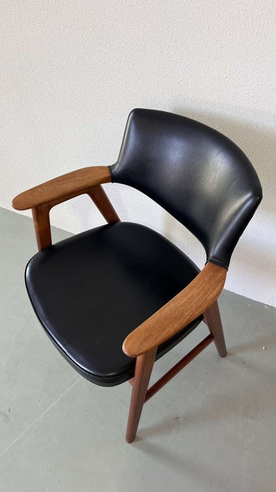 Stoel Erik Kirkegaard - LOUI.STORE