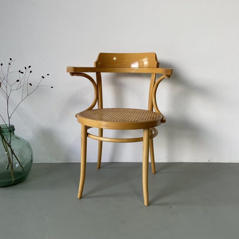 Stoel Selection Norm - LOUI.STORE