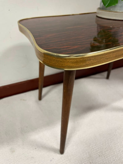 
                  
                    Tafeltje gouden randje - LOUI.STORE
                  
                
