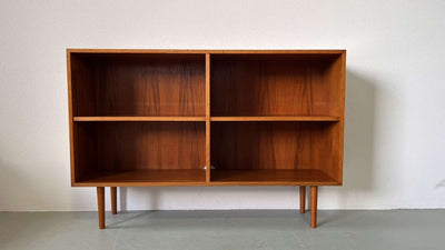 
                  
                    Teak boekenkast laag - LOUI.STORE
                  
                