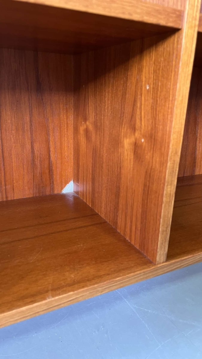 
                  
                    Teak boekenkast laag - LOUI.STORE
                  
                