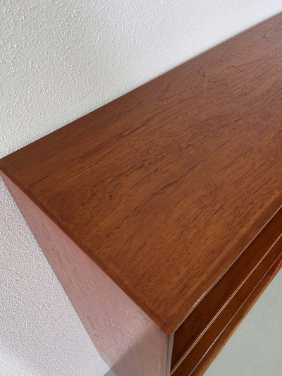 
                  
                    Teak boekenkast met lades - LOUI.STORE
                  
                