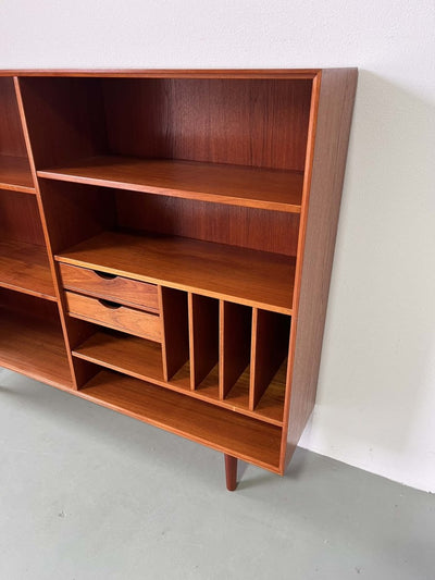 Teak boekenkast met lades - LOUI.STORE