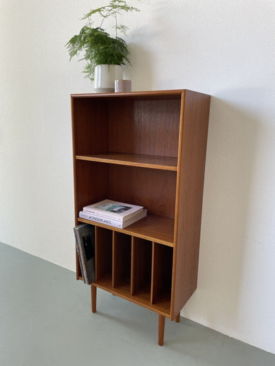 Teak boekenkast met vinyl vakken - LOUI.STORE