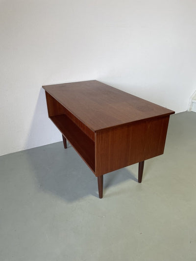 
                  
                    Teak bureau - LOUI.STORE
                  
                