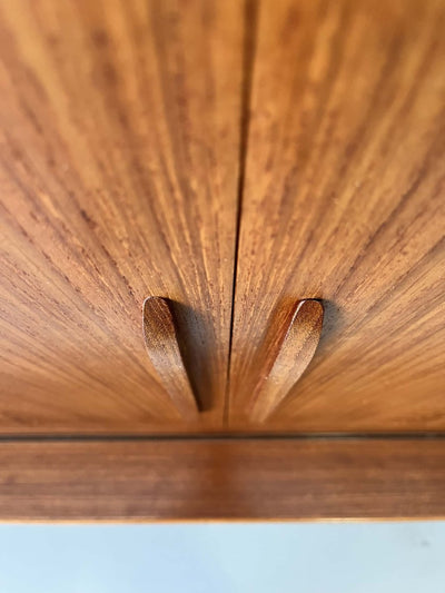 
                  
                    Teak Deens highboard - LOUI.STORE
                  
                