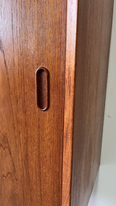 
                  
                    Teak Deens highboard - LOUI.STORE
                  
                
