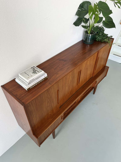 
                  
                    Teak Deens highboard - LOUI.STORE
                  
                