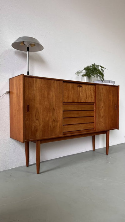 
                  
                    Teak Deens highboard - LOUI.STORE
                  
                