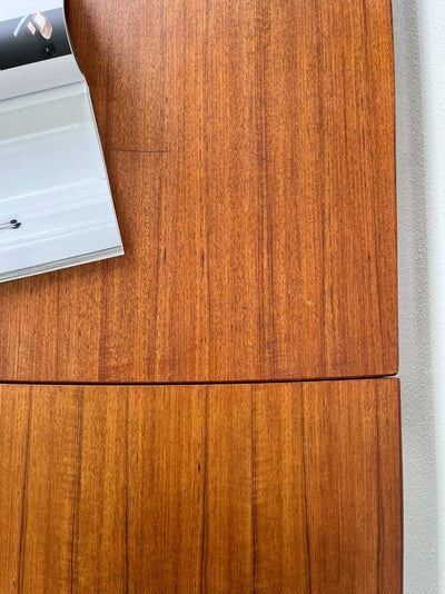 
                  
                    Teak eettafel uitschuifbaar - LOUI.STORE
                  
                