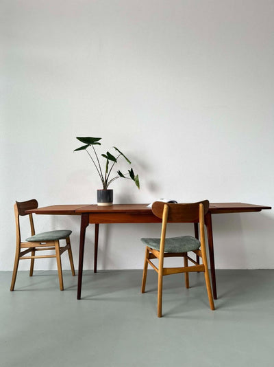 
                  
                    Teak eettafel uitschuifbaar - LOUI.STORE
                  
                