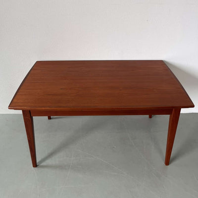
                  
                    Teak eettafel (uitschuifbaar) - LOUI.STORE
                  
                