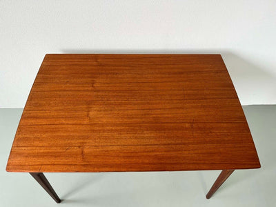 
                  
                    Teak eettafel uitschuifbaar - LOUI.STORE
                  
                